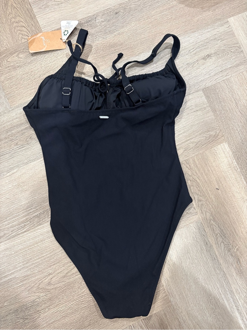 Berlook Classic Ribbed One-Piece Swimsuit Women's Swim Size L - Picture 4 of 8